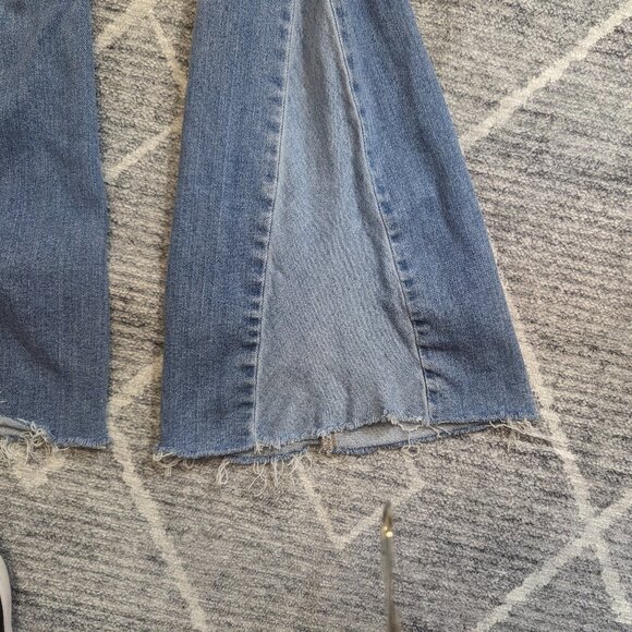 Cello Size 1 Flare Legged High-Rise Jeans - Picture 10 of 14